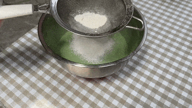 開心果味巴斯克蛋糕(圖8) 開心果味巴斯克蛋糕(圖8)